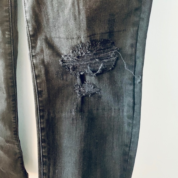 J brand Jeans - Picture 4 of 8